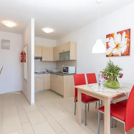 Apartmán 1 Bedroom Awesome In