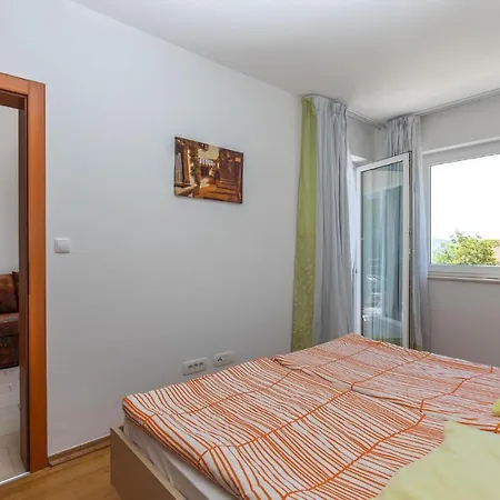 1 Bedroom Awesome In * Selce